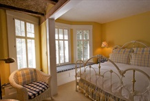 Sea View Inn - Carmel